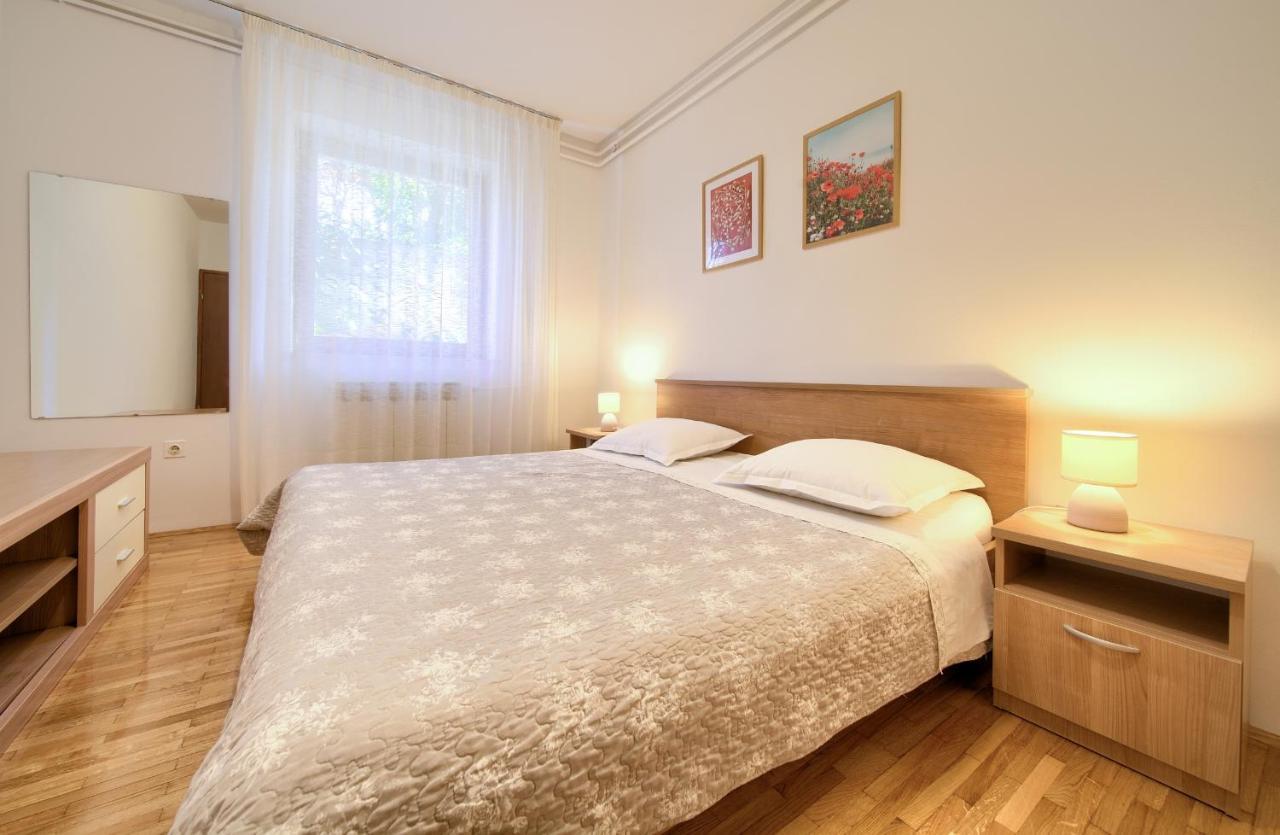 Apartments Meri ニヴィーチェ エクステリア 写真