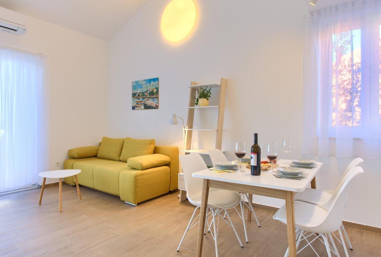 Apartments Meri ニヴィーチェ エクステリア 写真